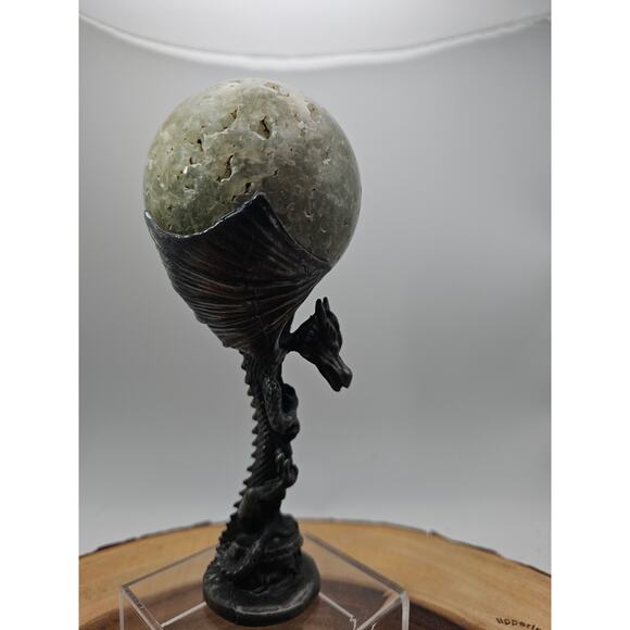 1lb 70mm Green Quartz W/Dragon Stand - Picture 6 of 15